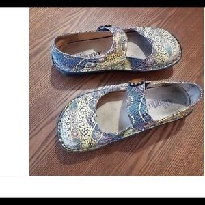 Algeria Mary Janes size 38